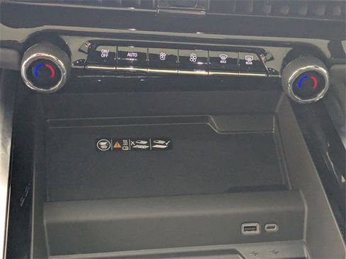 Used 2025 Chevrolet Tahoe High Country w/ Sun And Tow Package image 24