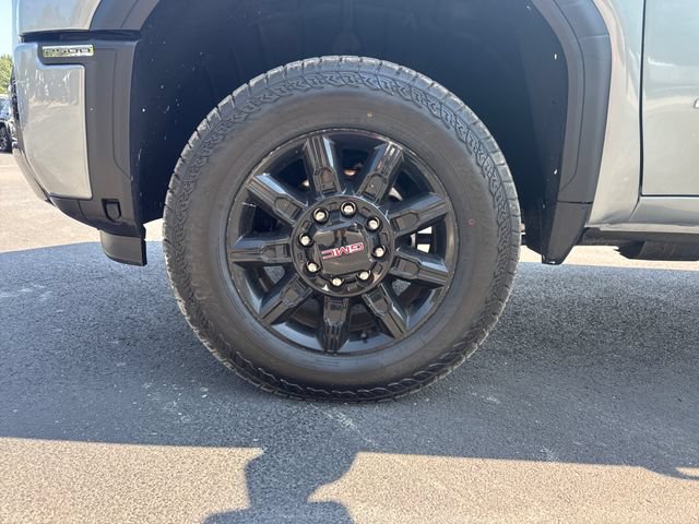 Used 2026 GMC Sierra 2500 AT4 AWD/4WD image 5