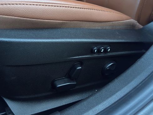 Used 2019 Alfa Romeo Giulia AWD image 17