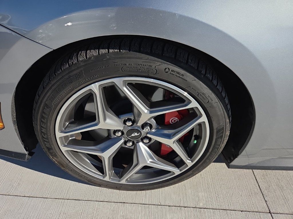 Used 2024 Ford Mustang GT Premium w/ GT Performance Package RWD image 3
