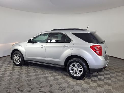 Used 2017 Chevrolet Equinox LT w/ Convenience Package FWD image 3