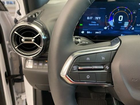 New 2026 Chevrolet Equinox LT w/ Safety and Technology Package AWD/4WD image 14