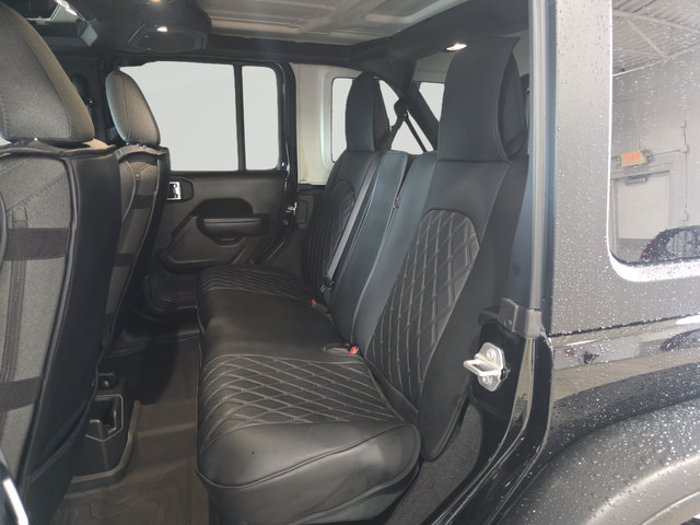 Used 2025 Jeep Wrangler Unlimited Sport AWD/4WD image 25