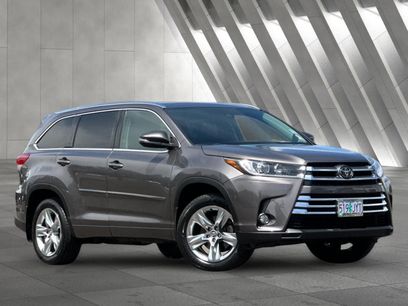 Used 2017 Toyota Highlander Limited