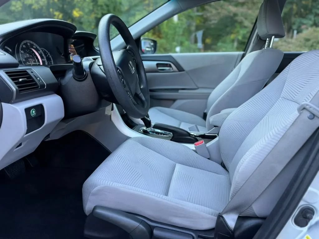 Used 2014 Honda Accord LX image 21