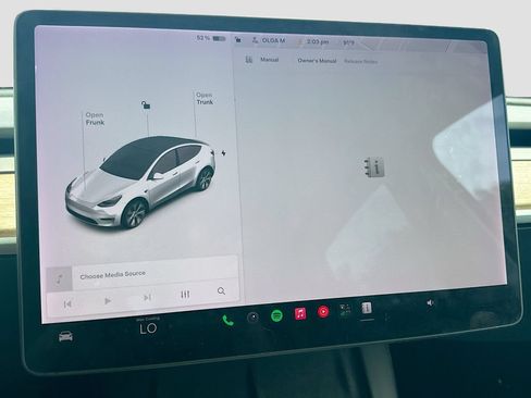 Used 2021 Tesla Model Y Long Range AWD/4WD image 13