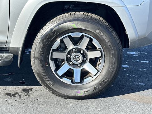 Certified 2024 Toyota 4Runner TRD Off-Road Premium image 13