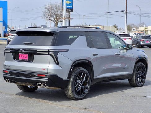 Certified 2025 Chevrolet Traverse RS w/ LPO, Floor Liner Package image 6