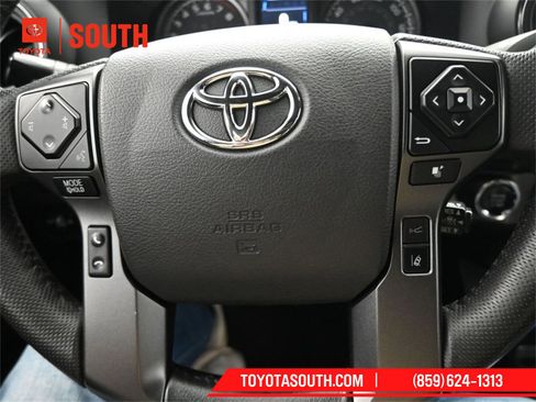Used 2022 Toyota Tacoma TRD Pro image 24