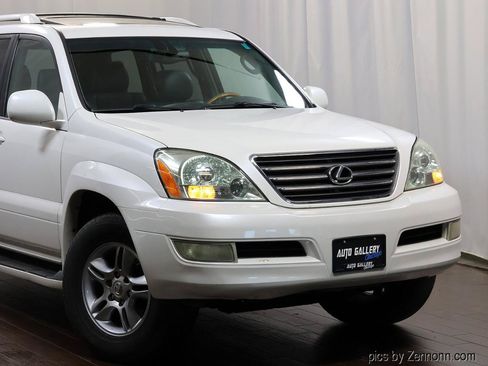 Used 2005 Lexus GX 470 AWD/4WD image 2