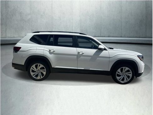 Used 2022 Volkswagen Atlas SE AWD/4WD image 6