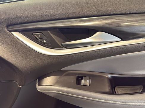 Used 2020 Buick Enclave Premium w/ Surround and Sites Package image 38