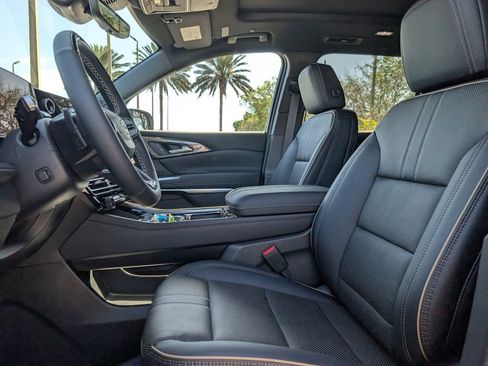 New 2026 Chevrolet Traverse High Country FWD image 14