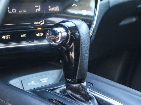 Used 2018 Honda HR-V EX image 22