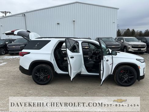 Used 2023 Chevrolet Traverse Premier w/ Redline Edition image 37