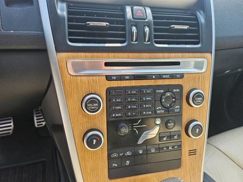 Used 2011 Volvo XC60 3.2 R-Design image 13