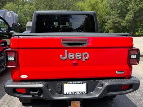 Used 2020 Jeep Gladiator Overland AWD/4WD image 4