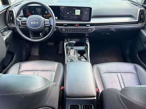 Used 2024 Kia Sorento S w/ Panoramic Sunroof Package FWD image 10