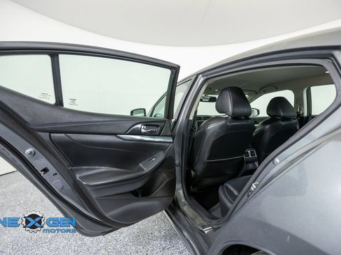 Used 2018 Nissan Maxima SR w/ Midnight Edition FWD image 27