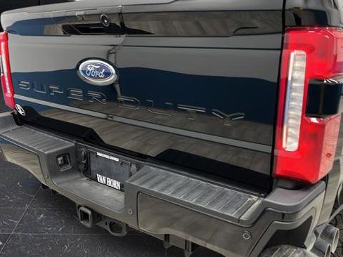 Used 2024 Ford F250 Lariat w/ Lariat Ultimate Package AWD/4WD image 43