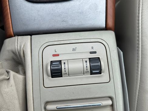 Used 2005 Subaru Outback 3.0R L.L. Bean w/ Popular Equipment Group 3 image 22