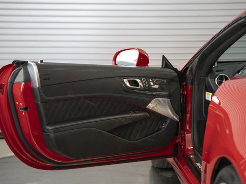 Used 2013 Mercedes-Benz SL 65 AMG image 31