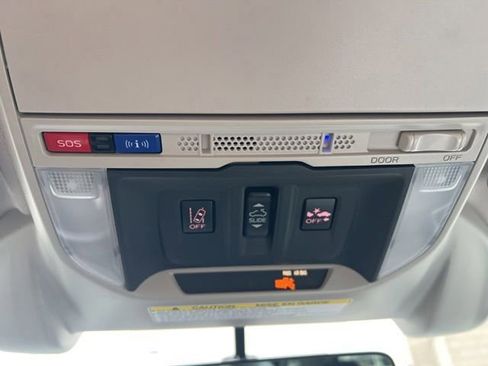 Used 2020 Subaru Forester Touring image 31