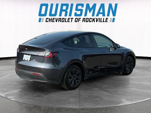 Used 2024 Tesla Model Y Long Range AWD/4WD image 6
