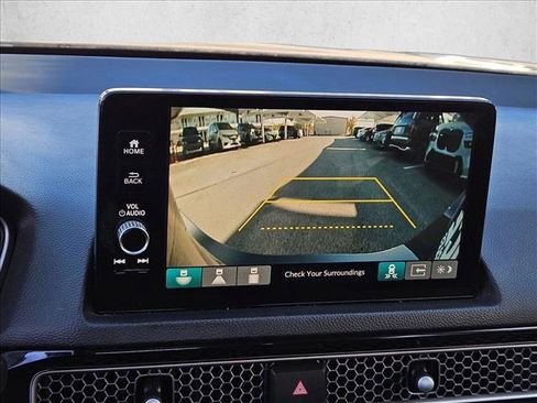 Used 2023 Honda Civic Touring image 17