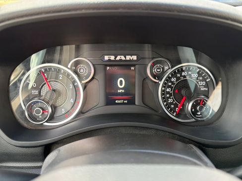 Used 2024 RAM 3500 Big Horn image 17