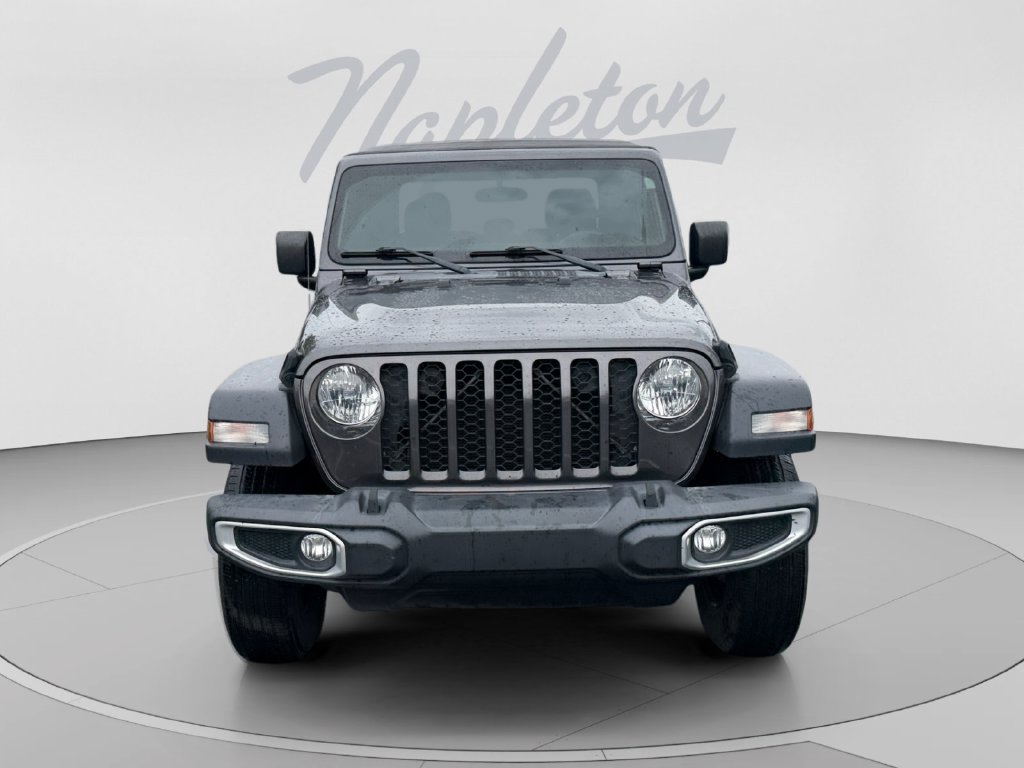 Used 2023 Jeep Gladiator Sport w/ Trailer Tow Package AWD/4WD image 9