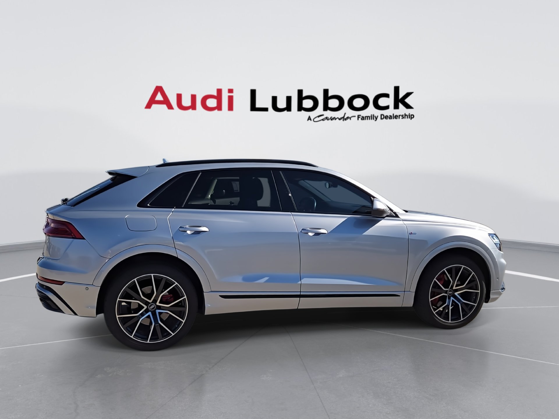 Used 2022 Audi Q8 Premium Plus AWD/4WD image 9