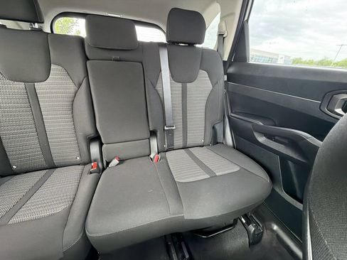 Used 2024 Kia Sorento LX FWD image 14