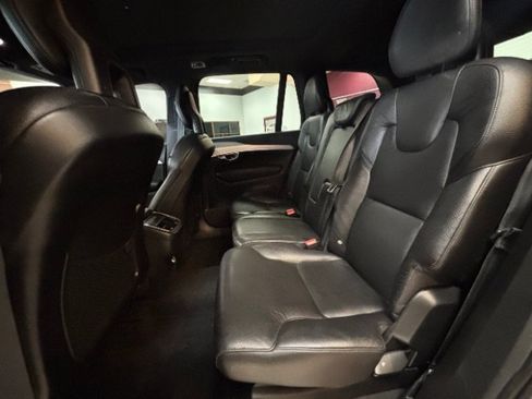 Used 2017 Volvo XC90 T6 Momentum w/ Vision Package AWD/4WD image 15