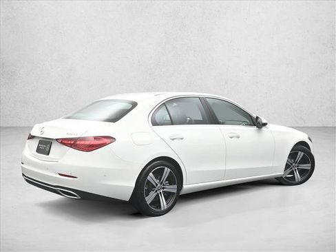 Used 2025 Mercedes-Benz C 300 4MATIC Sedan image 2