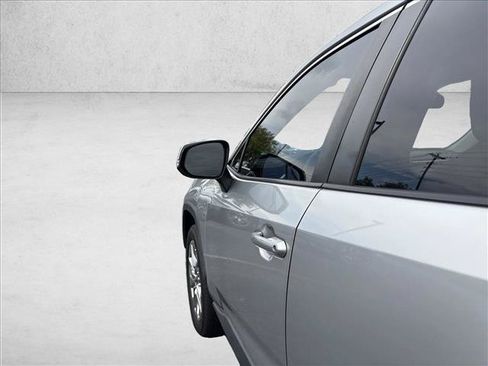 Used 2020 Toyota RAV4 XLE Premium FWD image 30