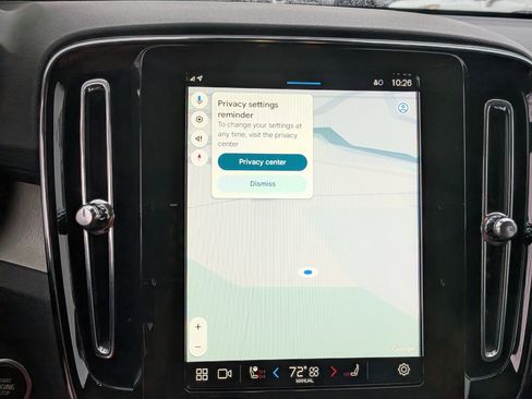 Used 2025 Volvo XC40 B5 Core image 29