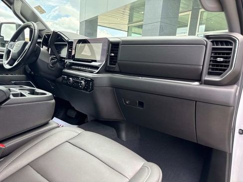 Used 2024 Chevrolet Silverado 2500 LTZ image 44