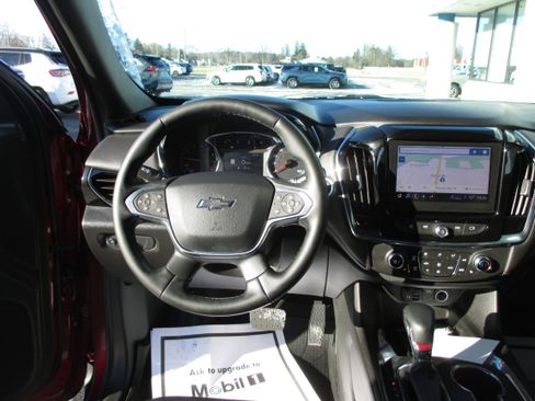 Certified 2023 Chevrolet Traverse RS w/ LPO, Floor Liner Package image 12