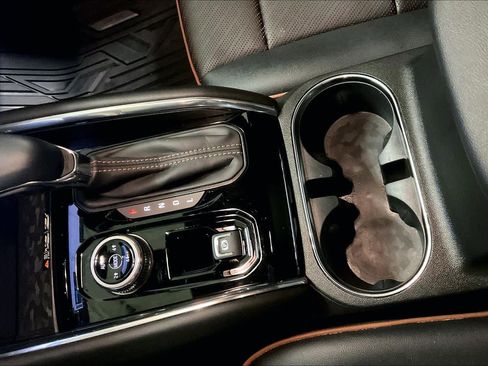 Used 2024 GMC Canyon AT4 w/ AT4 Premium Package image 16