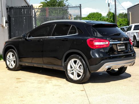 Used 2016 Mercedes-Benz GLA 250 image 10
