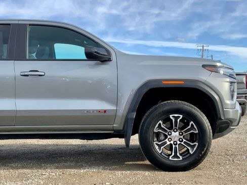 Used 2023 GMC Canyon AT4 w/ AT4 Premium Package image 11