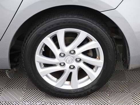 Used 2012 MAZDA MAZDA3 i Touring FWD image 18