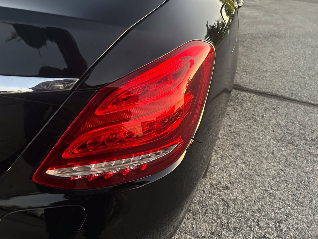 Used 2018 Mercedes-Benz C 350e Sedan image 15