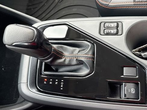 Certified 2025 Subaru Crosstrek 2.5i Limited w/ Crosstrek Mirror Package image 24