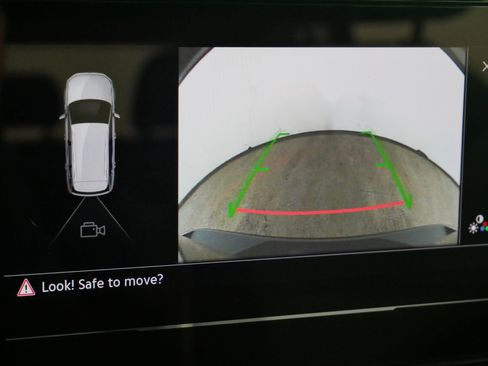 Used 2025 Volkswagen Taos S image 33