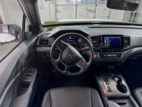 Used 2022 Honda Passport EX-L image 16
