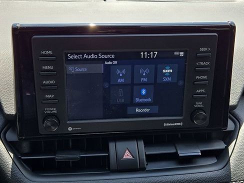 Used 2022 Toyota RAV4 LE FWD image 19