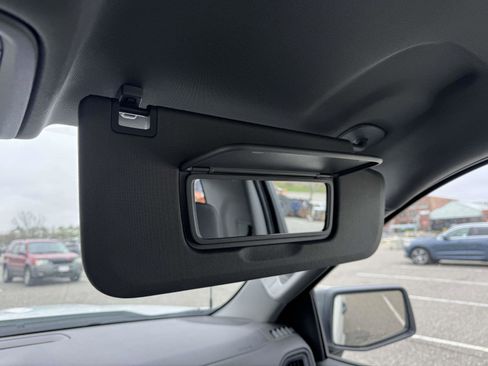 Used 2025 Chevrolet Silverado 1500 W/T image 34