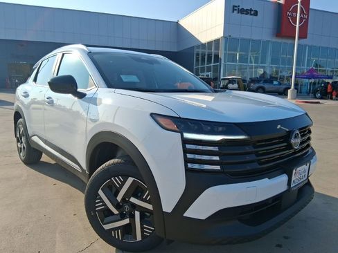 New 2026 Nissan Kicks SV w/ SV Premium Package image 1